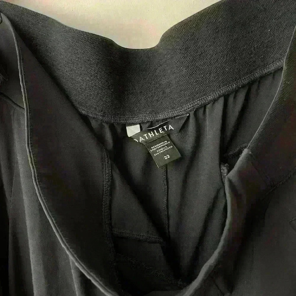 Athleta Brooklyn heights HIGH RISE PLEATED WIDE LEG PANT black womens 22 - Picture 3 of 6